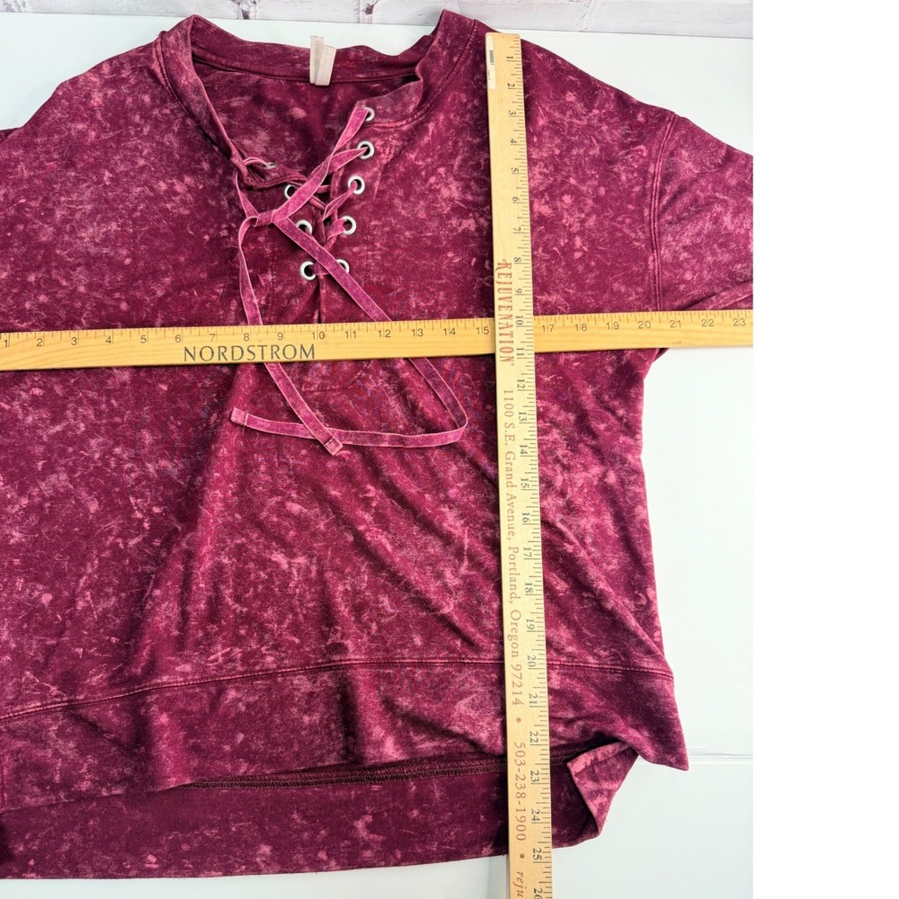 Mudd Top Womens Large Burgundy Acid Wash Lace Up Neck Grunge Boho Top Pullover - Picture 6 of 7